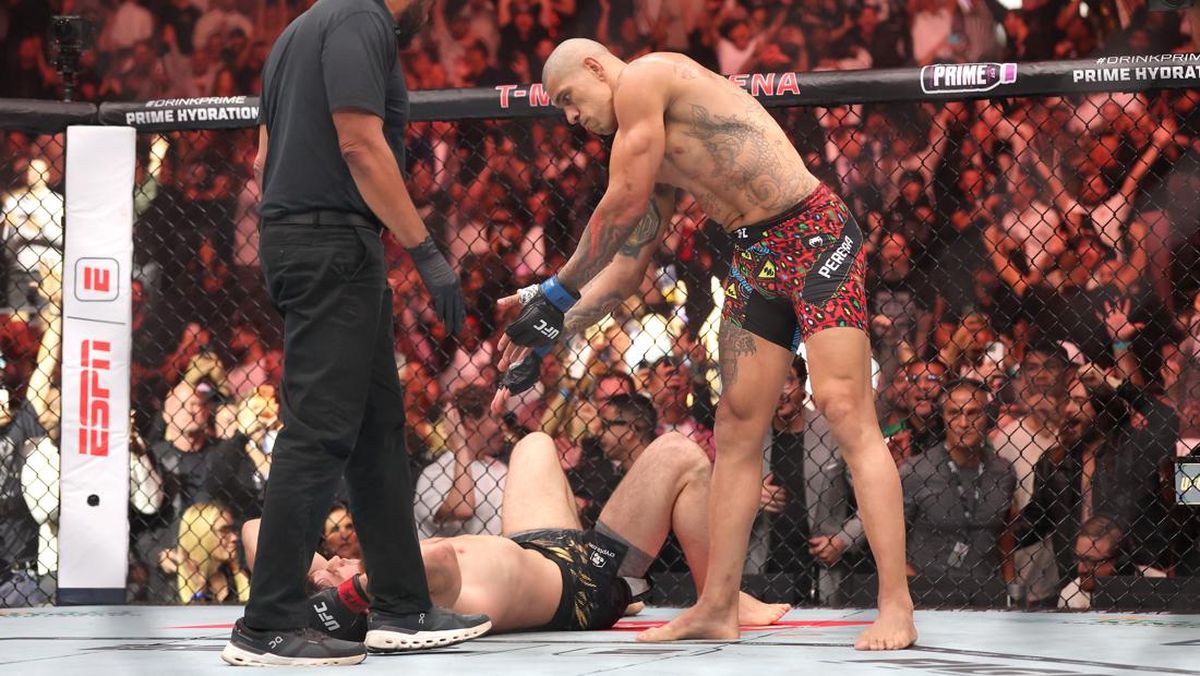 Hasil UFC 320: Alex Pereira Menang TKO 80 Detik