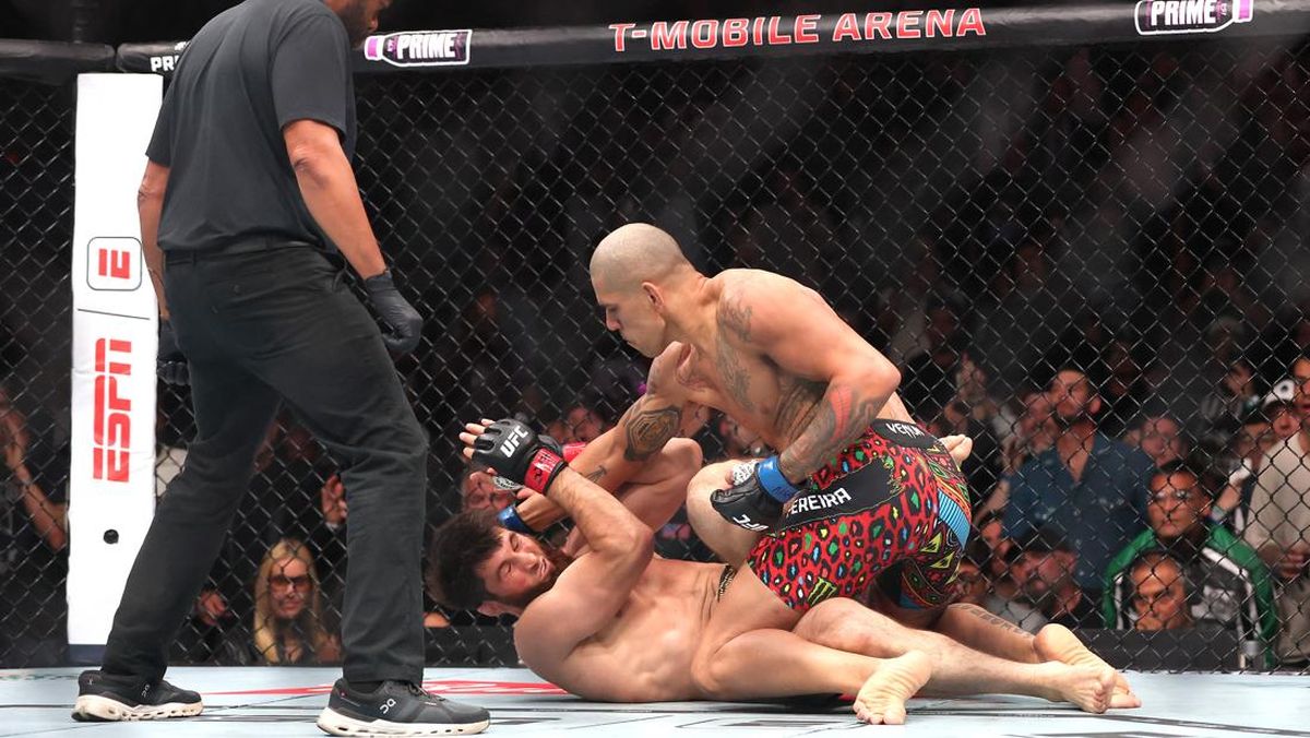 Kata-kata Alex Pereira setelah Menang TKO 80 Detik atas Ankalaev