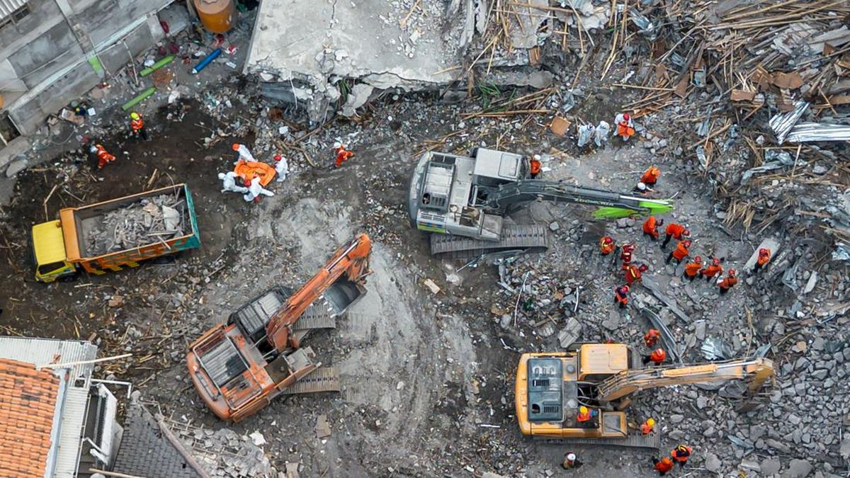 Jenazah dan Potongan Tubuh Korban Ponpes Al Khoziny Ambruk jadi 59