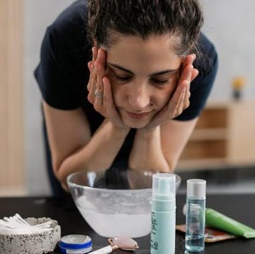 Ini Kata Dermatolog Tentang Facial Air Es, Amankah Diterapkan Setiap Hari?