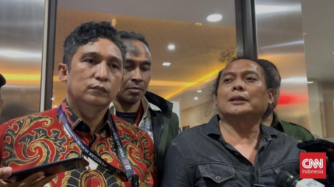 Firdaus Oiwobo minta Hotman Paris jangan jemawa. Dia bilang hari apes tidak ada di kalender.