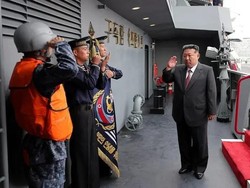Kunjungi Kapal Perang Korut, Kim Jong Un Akan Hukum Provokasi Musuh