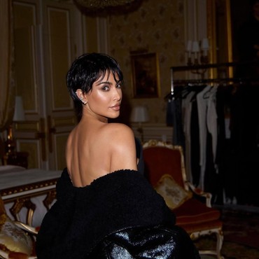 Hadiahkan Anjing ke Anak-anaknya, Kim Kardashian Malah Tuai Protes Pecinta Hewan