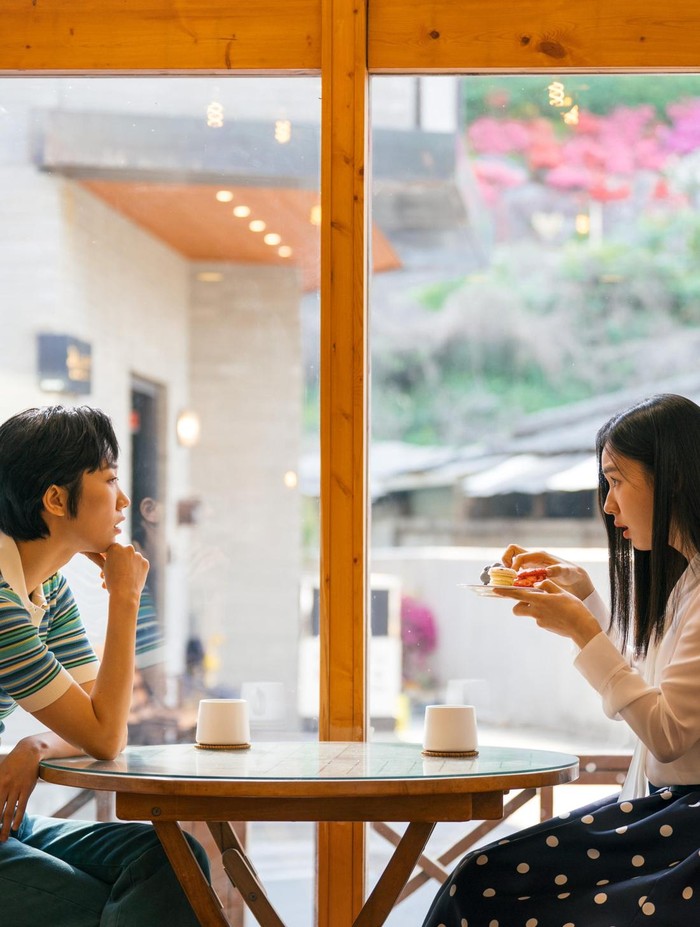 Selain Kim Woo Bin dan Suzy yang menarik penonton dalam drakor Geni, Make A Wish, beberapa pemeran lainnya yang tidak kalah berbakat ada Ahn Eun Jin, Noh Sang Hyun, Go Kyu Pil dan Lee Joo Young.