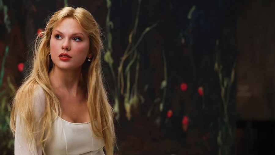 Lirik Lagu Taylor Swift - Insertlive.com