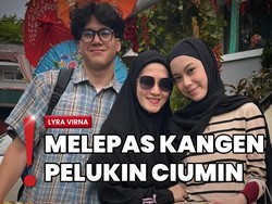 Lyra Virna Temui Anak Sambung Kembar yang Kuliah di Luar Kota