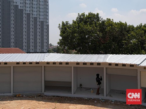 DKI Dampingi Pedagang Pasar Barito yang Masih Ragu Tempati Kios Baru