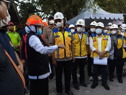 Kunjungi Ponpes Al Khoziny, Menteri PUPR Tak Berani Bicara Soal IMB