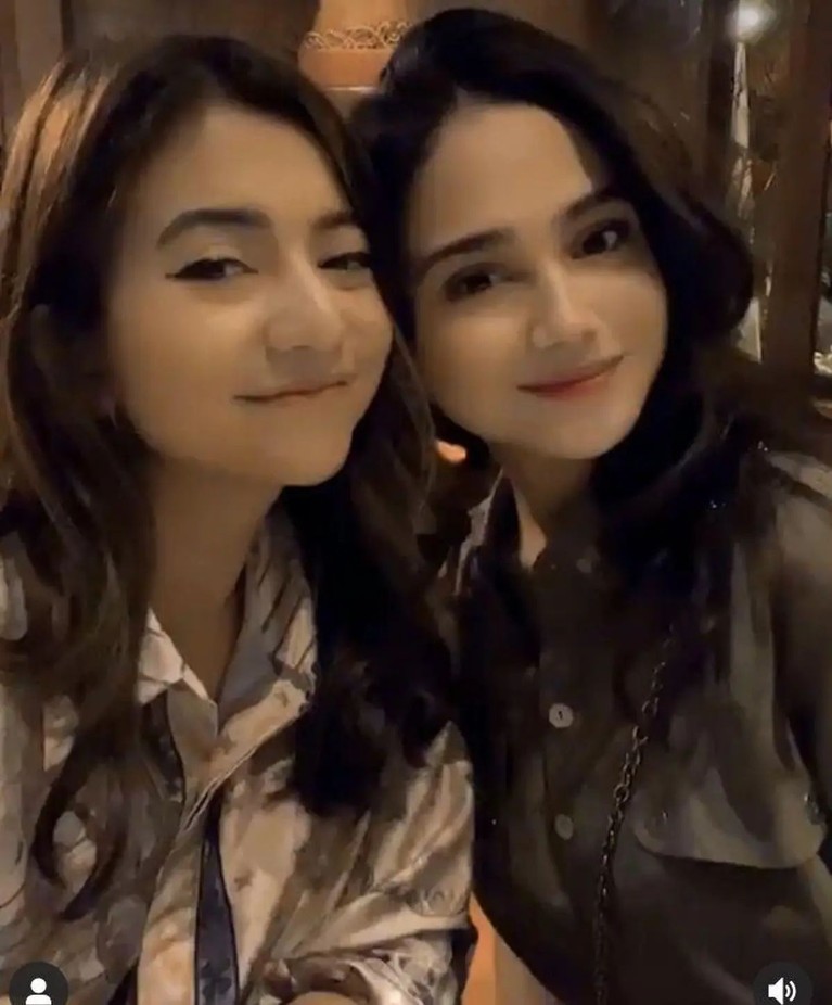 Syifa Hadju dan Rizkina Nazar