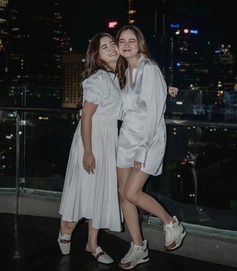 Syifa Hadju dan Rizkina Nazar