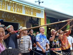 Saat Bupati Tantang Pejabat Malinau Adu Sumpit di Irau ke-11