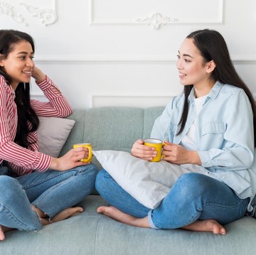 Jangan Bingung! Ini 4 Cara Terhubung Kembali dengan Teman Lama, Bikin Obrolan Lancar Tanpa Canggung