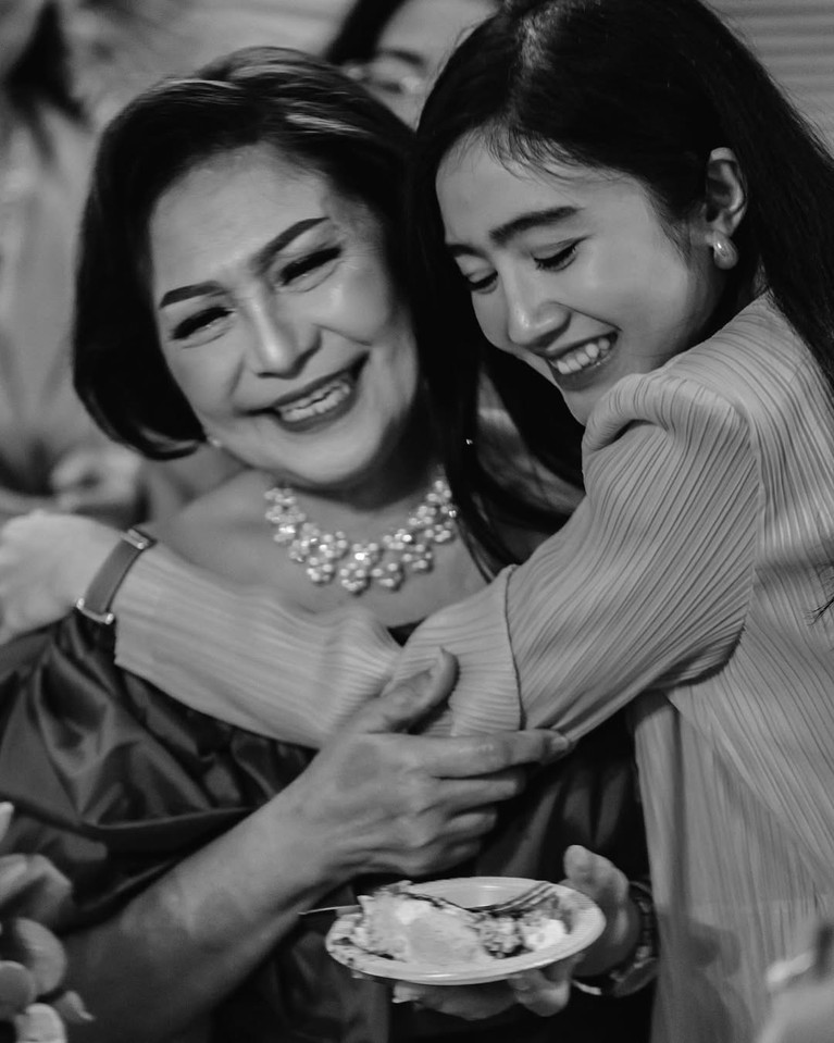 Febby Rastanty dan Ibunda Febby Rastanty dan Ibunda