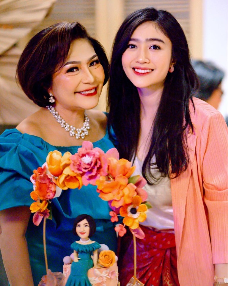 Febby Rastanty dan Ibunda Febby Rastanty dan Ibunda
