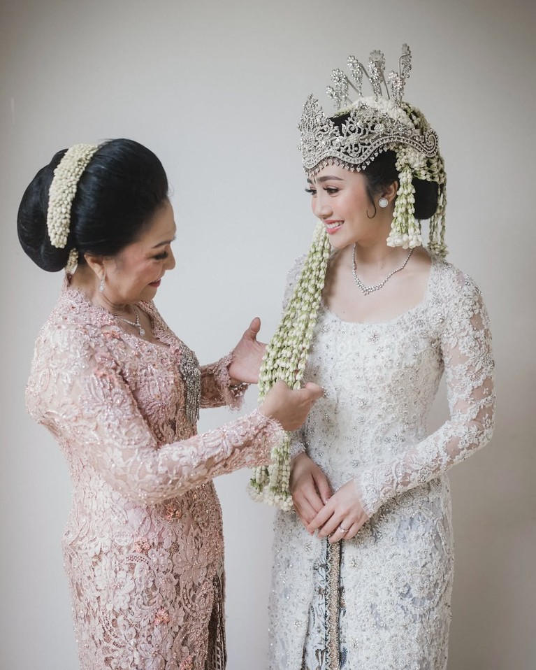 Febby Rastanty dan Ibunda Febby Rastanty dan Ibunda