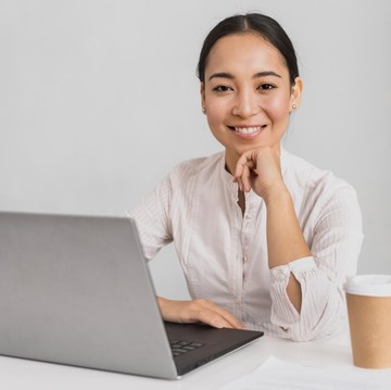 4 Cara Mengenali Orang Cerdas di Tempat Kerja Dilihat dari Ucapannya Sehari-hari