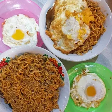 Viral Indomie Cak Su yang Melegenda Sejak 1995