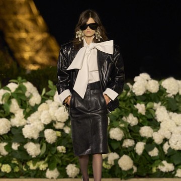 5 Hal Paling Mencuri Perhatian dari Peragaan Saint Laurent Spring/Summer 2026