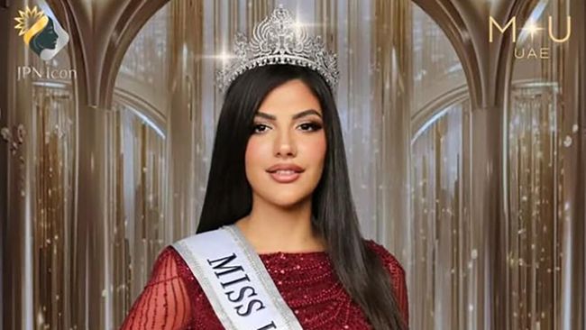 Mariam Mohamed jadi wanita Emirat pertama yang berlaga di Miss Universe 2025 dan membawa pesan pemberdayaan perempuan.