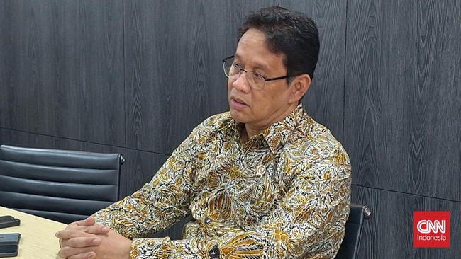 Sekitar 18 gubernur se-Indonesia ramai-ramai mendatangi kantor Menkeu Purbaya Yudhi Sadewa untuk memprotes pemotongan dana transfer daerah.