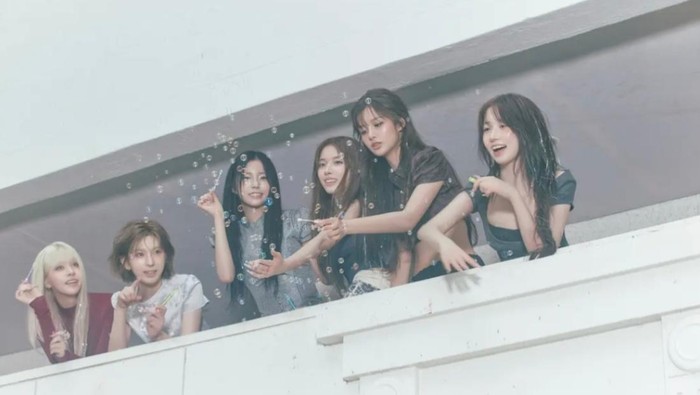 NMIXX Tampil Sendu di Serangkaian Teaser Comeback 'Blue Valentine'