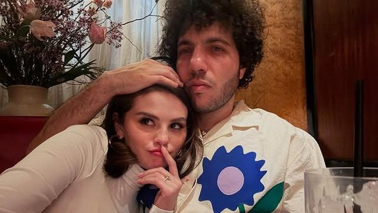 Selena Gomez dan Benny Blanco Buat Perjanjian Pranikah Selena Gomez dan Benny Blanco Buat Perjanjian Pranikah