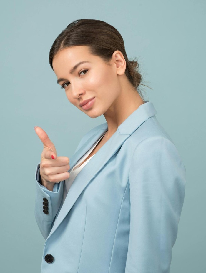 Jangan menganggap tantangan adalah sebuah cobaan atau masalah. Justru, anggaplah tantangan sebagai sebuah peluang untuk meraih kesuksesan.