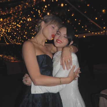 Makna 'Dorothea' Lagu Taylor Swift yang Mengisahkan tentang Selena Gomez