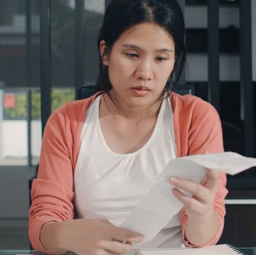 Sulit Atur Keuangan, 5 Zodiak Ini Punya Tagihan Paylater yang Menumpuk!