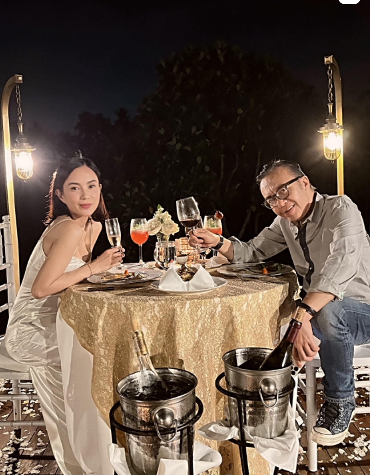 Ari Lasso dan Dearly Djoshua