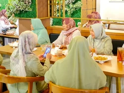 8 Tempat Makan Siang di Solo yang Enak, Cocok untuk Keluarga dan Anak-anak