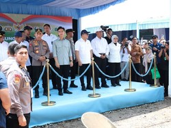 Mentan Amran Dampingi Wapres Gibran Tanam Jagung Serentak di Banten