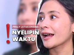 Video: Cara Prilly Latuconsina Bagi Waktu Main Film-Jadi Dosen S1