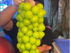 Makna Tradisi Makan 12 Anggur di Malam Tahun Baru, Ini Alasannya