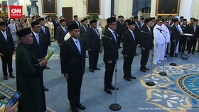 VIDEO: Momen Prabowo Lantik Wamen dan Gubernur Papua