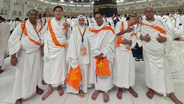 Sorotan Dunia Olahraga CNN Sport : Umrah Sambil Nonton Timnas, Iringi Skuad Garuda Tandang ke Arab Saudi