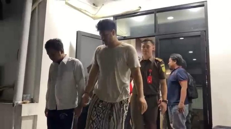 Ammar Zoni terseret lagi dalam kasus narkoba di dalam Rutan Salemba.