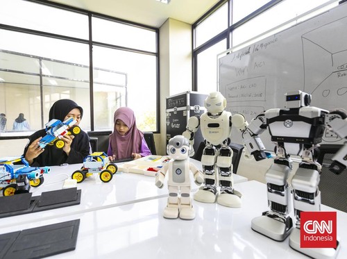 FOTO: Membangun Ruang Digital Ramah Anak Lewat Belajar Robotika dan AI