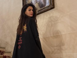 Lirik Lagu My Mouth Is Lonely For You (OST Mother Mary) - Anne Hathaway