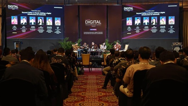 Transformasi digital di Indonesia mendorong daya saing industri, sukses adopsi teknologi, mempercepat inovasi, dan tingkatkan pengalaman pelanggan.