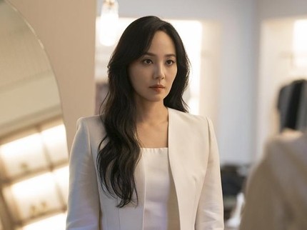 14 Drama Korea Dibintangi Eugene, The Penthouse hingga First Lady