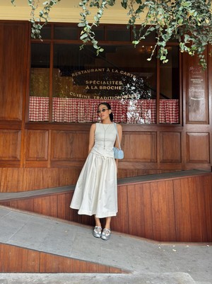 Get The Look: Inspirasi Clean Outfit Serba Putih ala Alika Islamadina