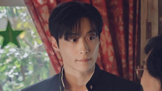 5 Potret Heo Nam Joon, Pemeran Han Jae Pil di Drama Korea A Hundred Memories