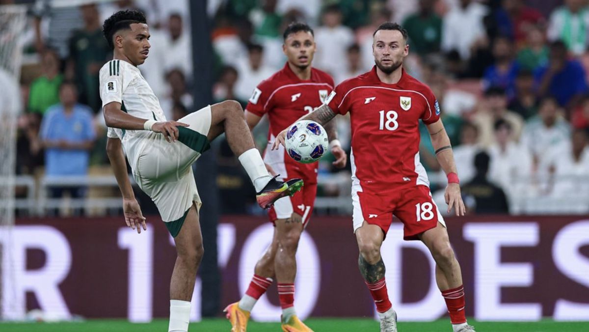 Thom Haye dan Klok 'No Comment' saat Ditanya soal Kluivert