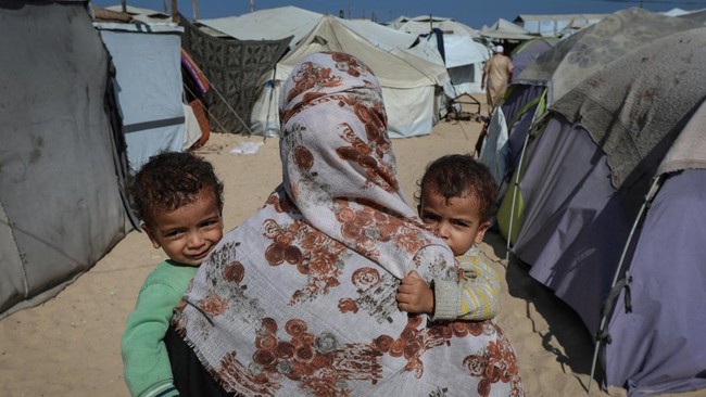 Badan PBB UNICEF menyebut Israel memblokir bantuan penting termasuk 1,6 juta jarum suntik untuk memvaksinasi anak-anak di Jalur Gaza, Palestina.