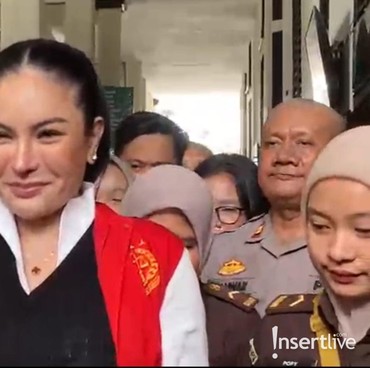 Tok! Nikita Mirzani Divonis 4 Tahun Penjara dan Denda Rp1 Miliar