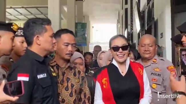 Kebenaran Pasti Hadir Tepat Pada Saatnya yang Ditentukan Kebenaran Pasti Hadir Tepat Pada Saatnya yang Ditentukan