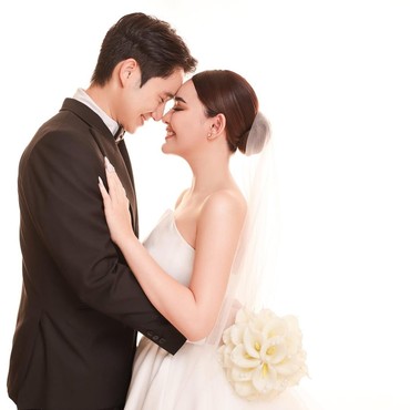 Usai Pamer 'Buku Nikah', Ini 7 Foto Prewedding Amanda Manopo & Kenny Austin Terungkap