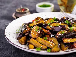 Cara Memasak Terong Ungu agar Kulitnya Tidak Lembek dan Teksturnya Tak Hancur