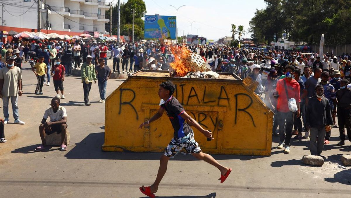 Situasi Krisis, Air France Tangguhkan Penerbangan ke Madagaskar